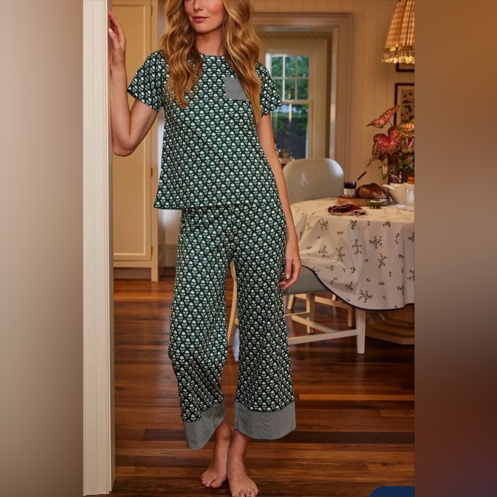 Lake pajamas Pima Crew Wide Leg Pajama Set in Frasier Bloom. Size Large.